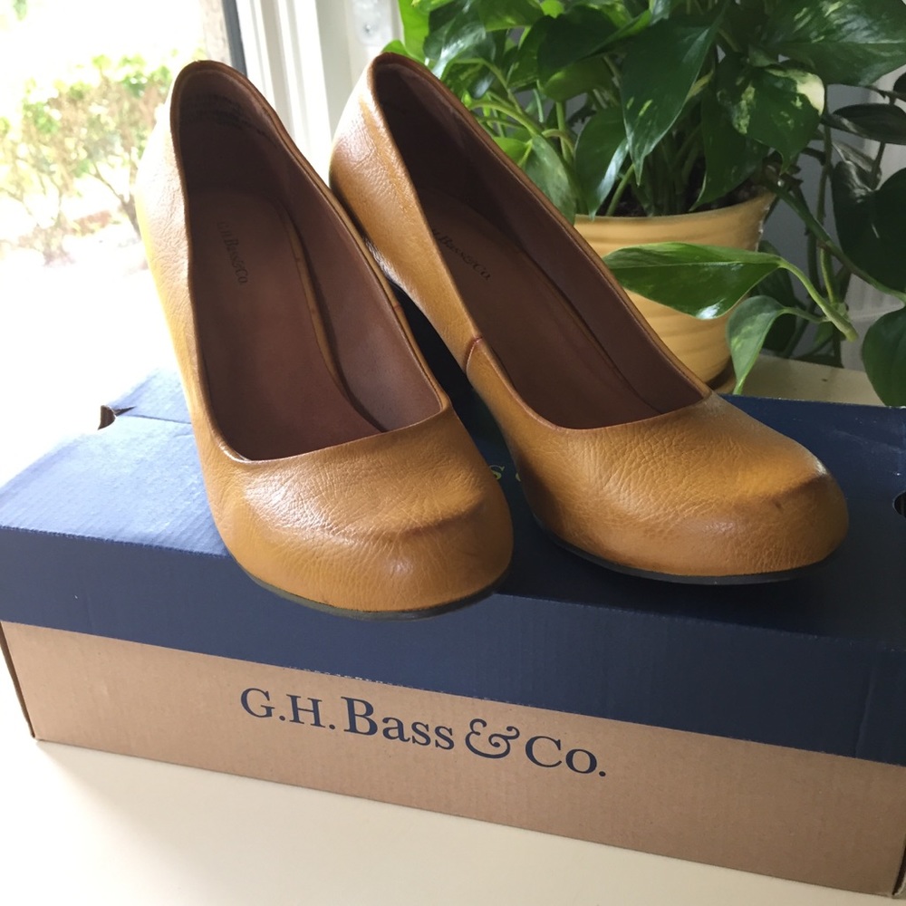 Comfy Mustard Heels | 7M